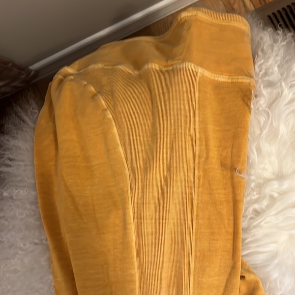 Never Worn Free People High-Rise 7/8 Length Good Karma Leggings - Picture 9 of 10